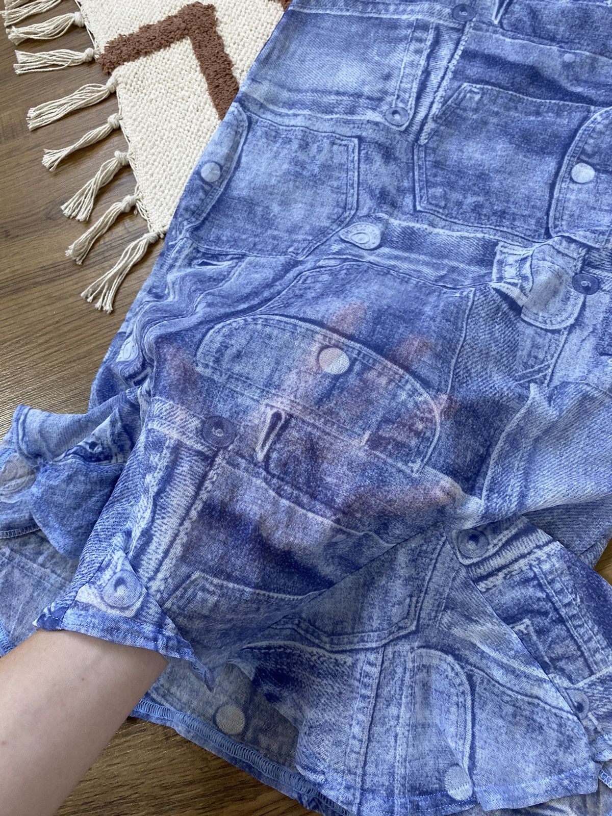 Vintage TRUE RELIGION STYLE PRINTED MESH SKIRT Size 30" / US 8 / IT 44 - 4 Thumbnail