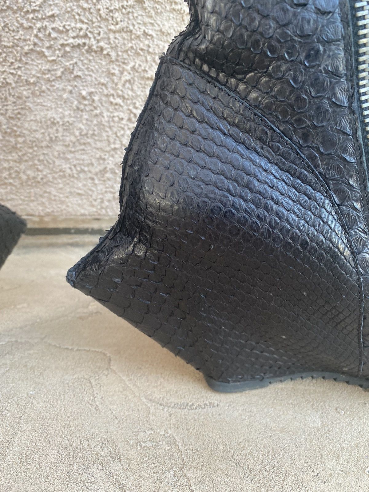 Rick Owens Rick Owens fw10 “gleam” rare runway python turbo wedges Size US 10 / EU 43 - 8 Thumbnail