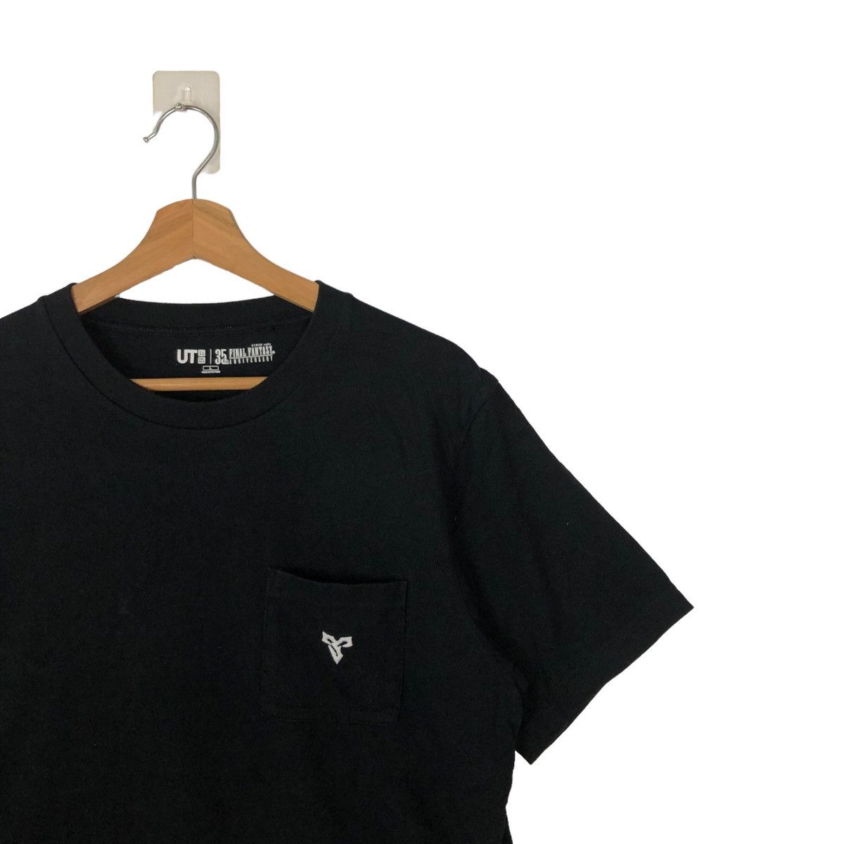 Japanese Brand VINTGE MOVIE TEE FINAL FANTASY X BIG LOGO JAPAN Size US L / EU 52-54 / 3 - 6 Thumbnail