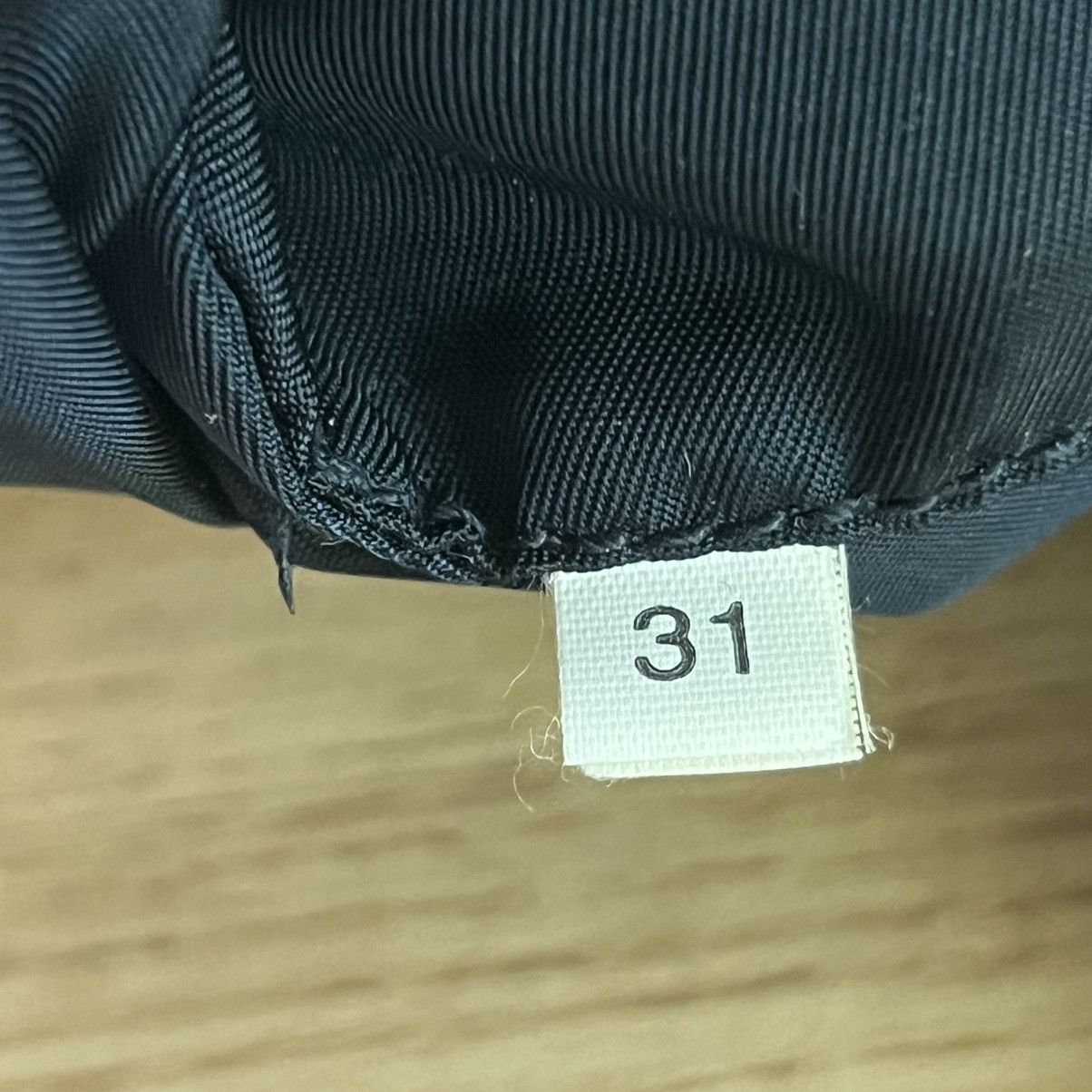 Prada Prada Re-Edition 2005 Nylon Hand Bag Logo Y2K Retro Black Size ONE SIZE - 11 Thumbnail