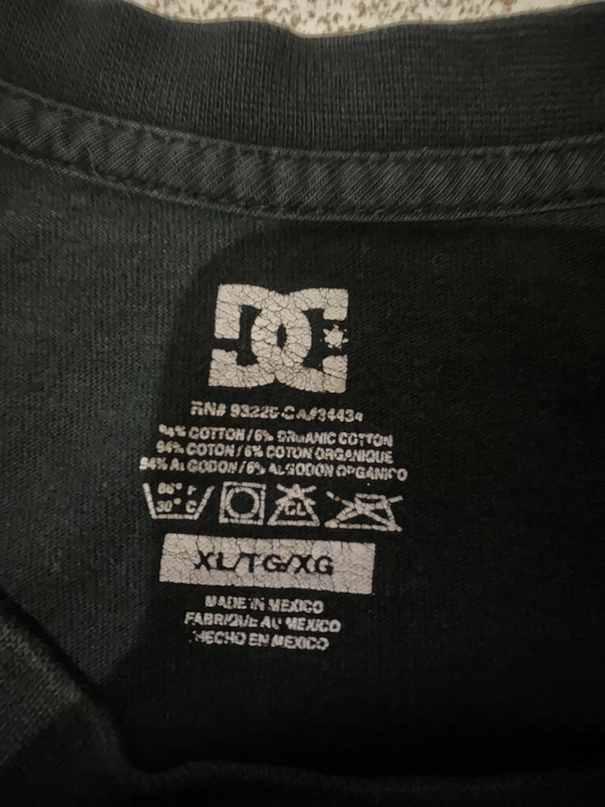 DC Vintage Dc Shoes T Shirt Size US XL / EU 56 / 4 - 5 Thumbnail