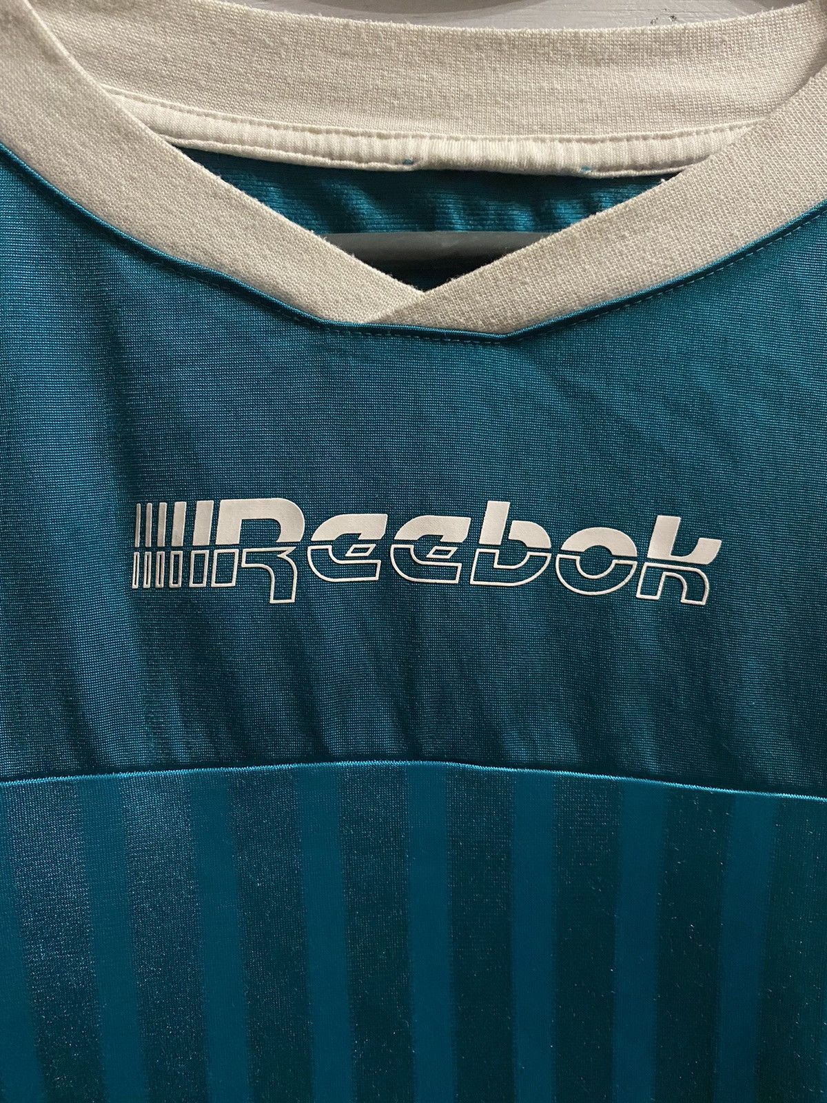 Reebok Rare Vintage Long-Sleeve REЕBOK. Y2K style. Size US XL / EU 56 / 4 - 3 Thumbnail