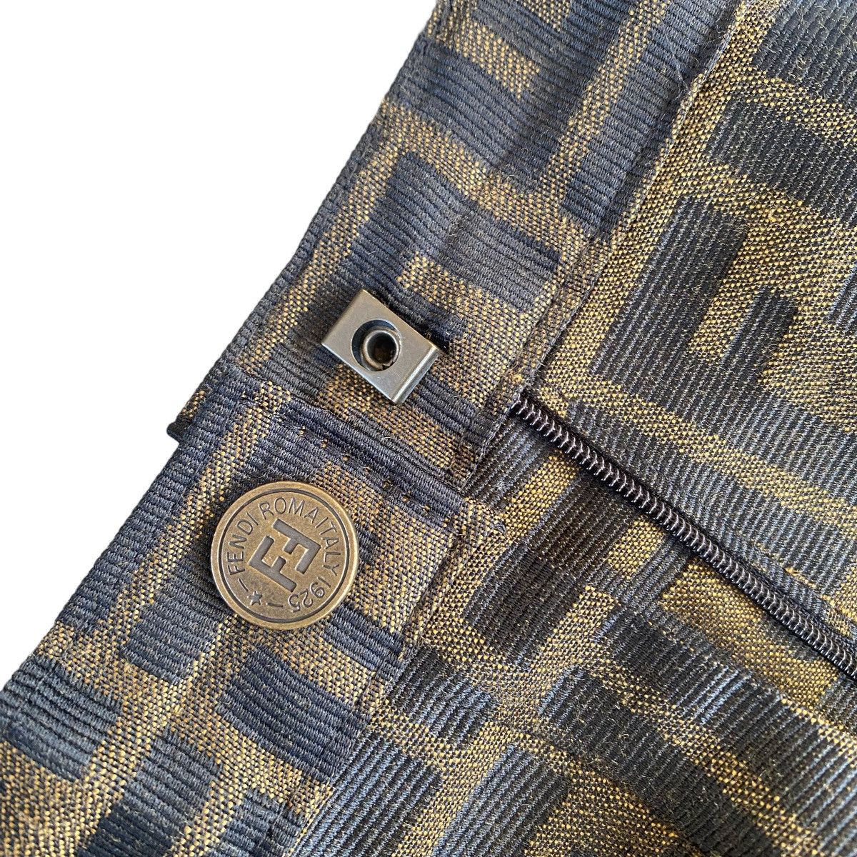Fendi Vintage Fendi Zucca Monogram Pants Size 26" / US 2 / IT 38 - 17 Thumbnail