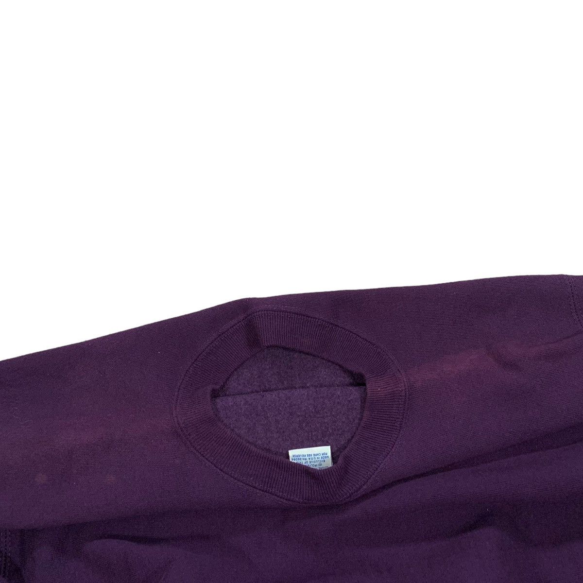 Champion VTG 90s Champion Reverse Weave Purple Script Logo Sweatshirt Size US L / EU 52-54 / 3 - 6 Thumbnail