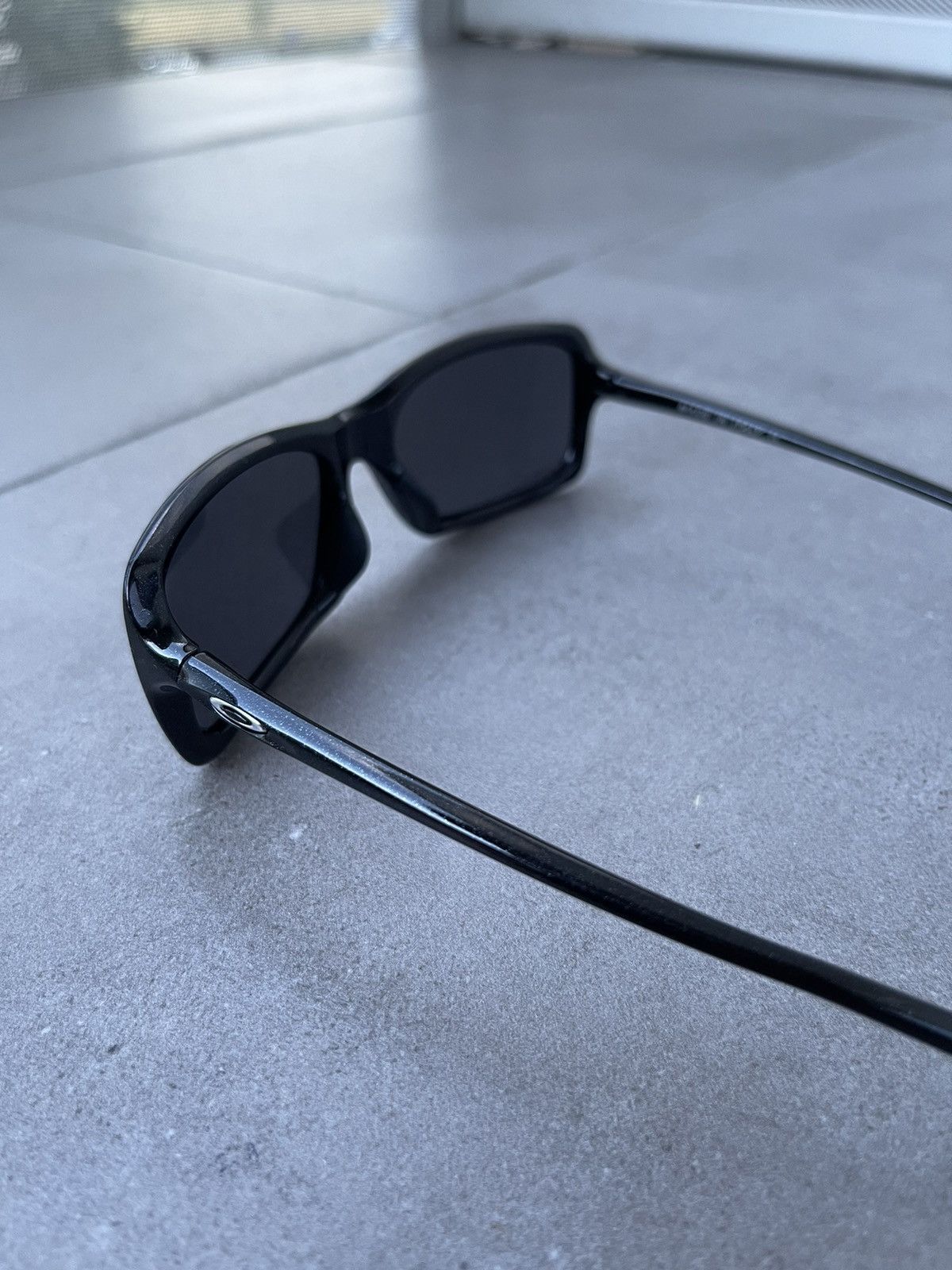 Oakley Oakley OO9203-05 "Hall Pass" Black Square Sunglasses Size ONE SIZE - 6 Thumbnail