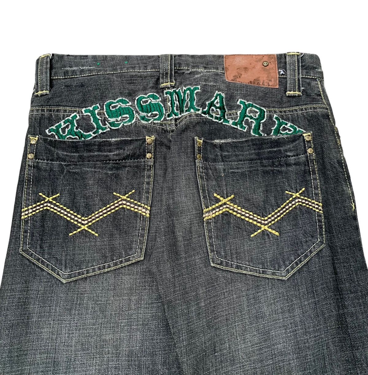 Designer × Japanese Brand × Vintage Rare Design Vintage Kiss Mark Big Logo Spell Out Jeans 1990s Size US 32 / EU 48 - 4 Thumbnail