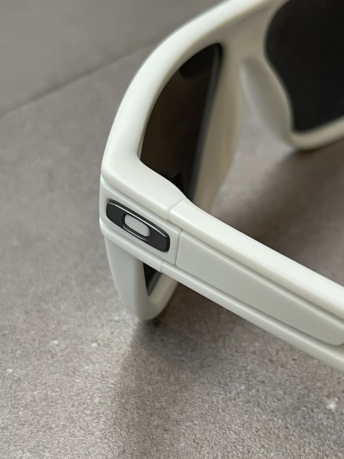 Oakley Oakley OO9199-27 "Breadbox" White Sunglasses Size ONE SIZE - 7 Thumbnail