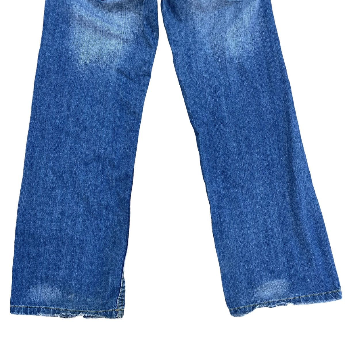 If Six Was Nine × Japanese Brand × Le Grande Bleu (L.G.B.) 🇯🇵 VINTAGE A.V.H LEATHER PATCH DENIM PANTS Size US 32 / EU 48 - 5 Thumbnail