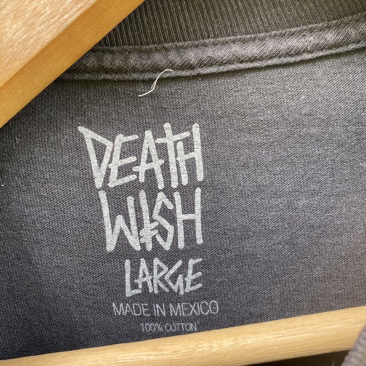 Deathwish Thrashed Faded Vintage Y2K DeathWish Skateboard ERD GRUNGE T Size US L / EU 52-54 / 3 - 5 Thumbnail