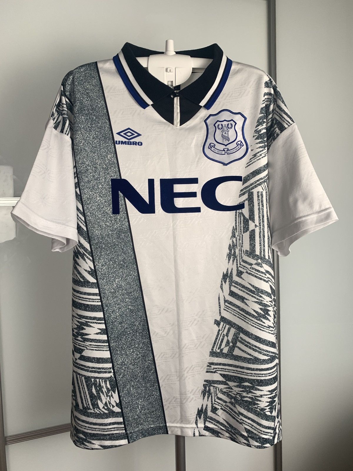 Vintage 1995-97 Everton Umbro Away Shirt XL | Grailed