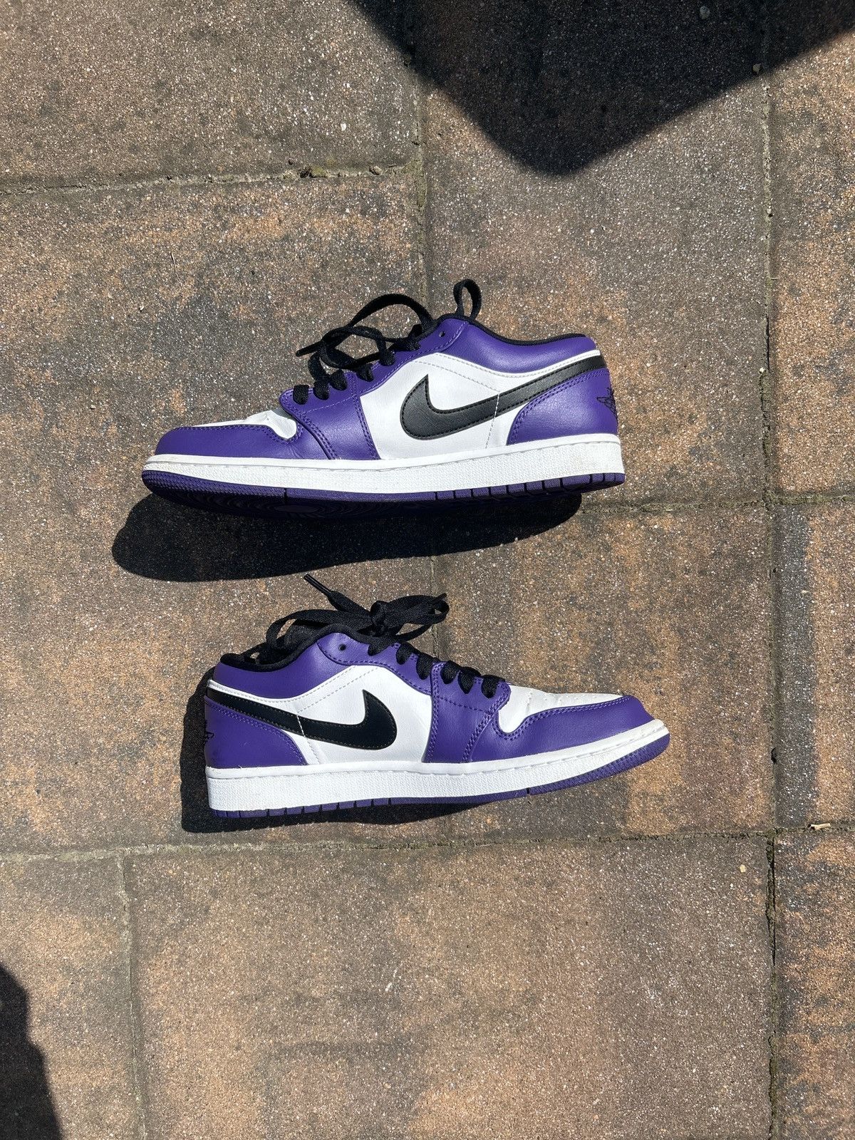 Jordan Brand Jordan 1 Low “Court Purple” Size US 9 / EU 42 - 2 Thumbnail