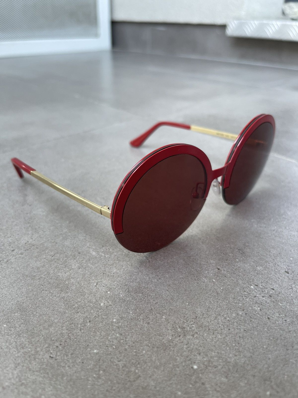 Marni Marni ME103S 613 Red Gold Round Sunglasses Size ONE SIZE - 4 Thumbnail