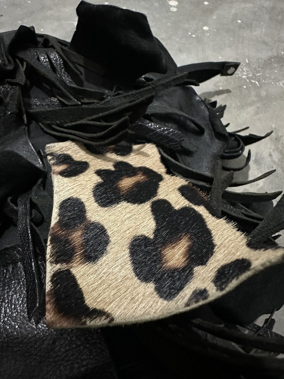 Leather Beautiful Bag Avant Garde Style scales Ruffled Design Size ONE SIZE - 6 Thumbnail