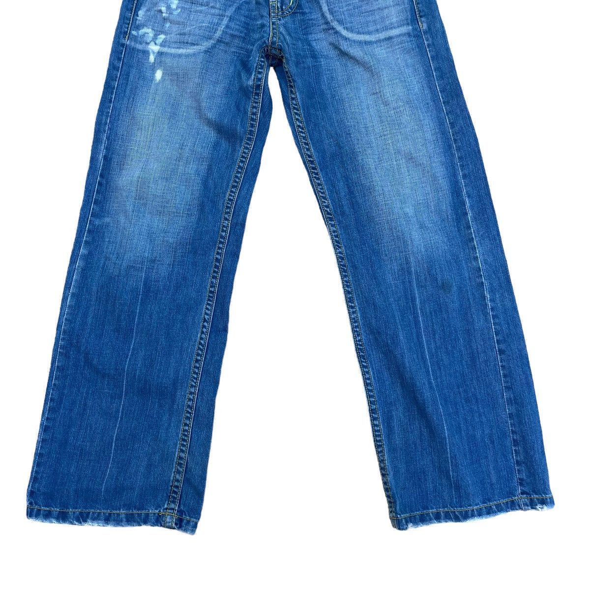 If Six Was Nine × Japanese Brand × Le Grande Bleu (L.G.B.) 🇯🇵 VINTAGE A.V.H LEATHER PATCH DENIM PANTS Size US 32 / EU 48 - 4 Thumbnail