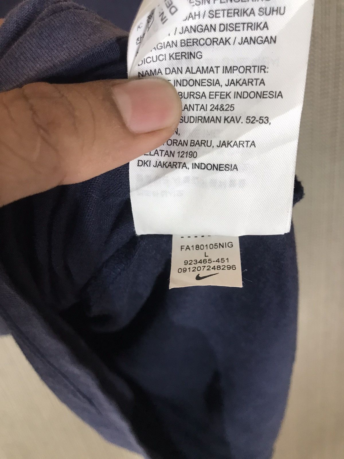 Nike ‼️NIKE SB SPELL OUT SINGLE POCKET TSHIRT SUN FADED‼️ Size US L / EU 52-54 / 3 - 8 Thumbnail