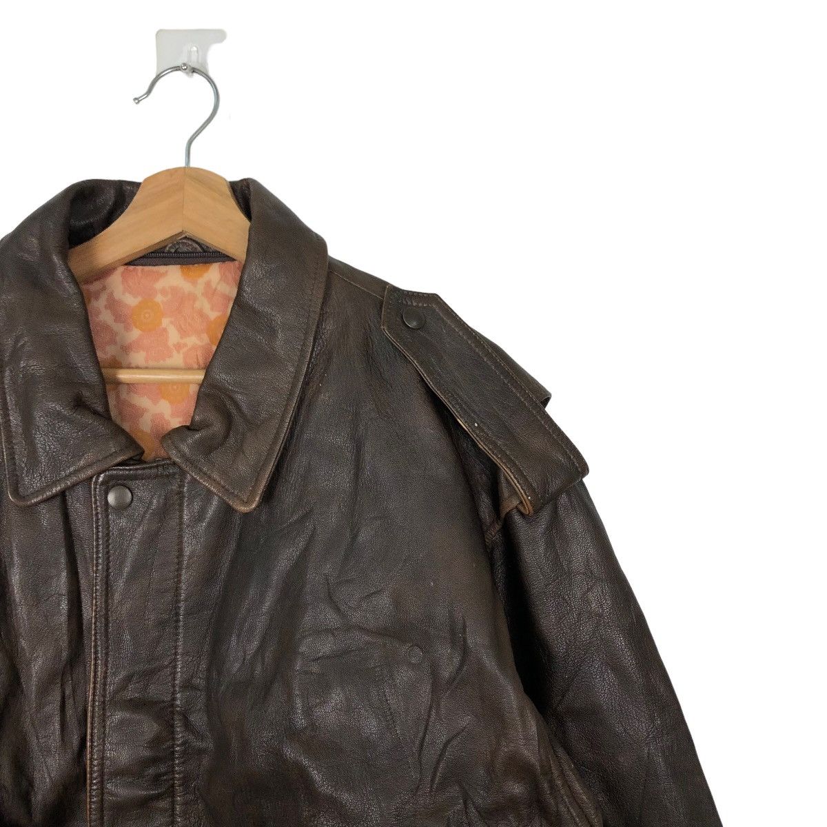Japanese Brand VINTAGE BOMBER JACKET GENUINE LEATHER TIGER DOT LINING JAPAN Size US S / EU 44-46 / 1 - 5 Thumbnail