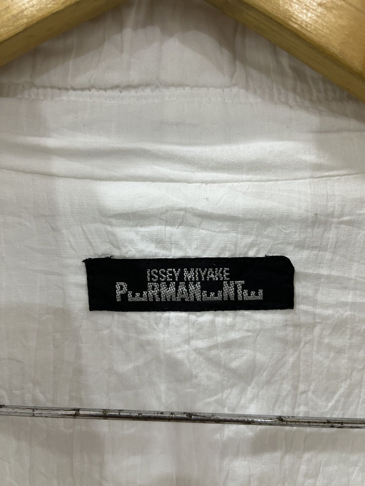 Issey Miyake (Qqqq). ISSEY MIYAKE PERMANENTE Size US M / EU 48-50 / 2 - 7 Thumbnail