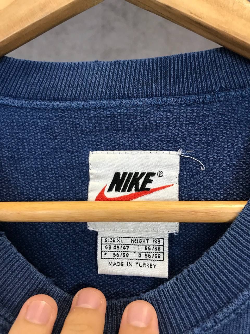 Nike Nike swoosh big logo vintage sweatshirt Size US XL / EU 56 / 4 - 5 Thumbnail