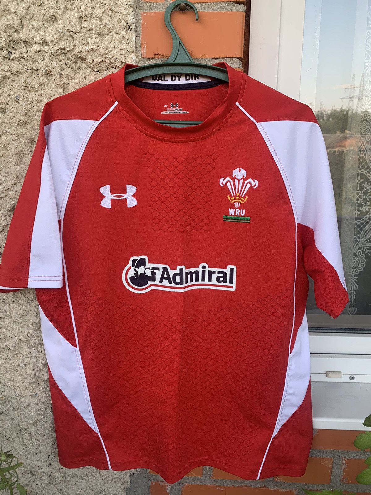 Other Under Armour Welsh Regby Union Soccer Jersey Size US L / EU 52-54 / 3 - 1 Thumbnail