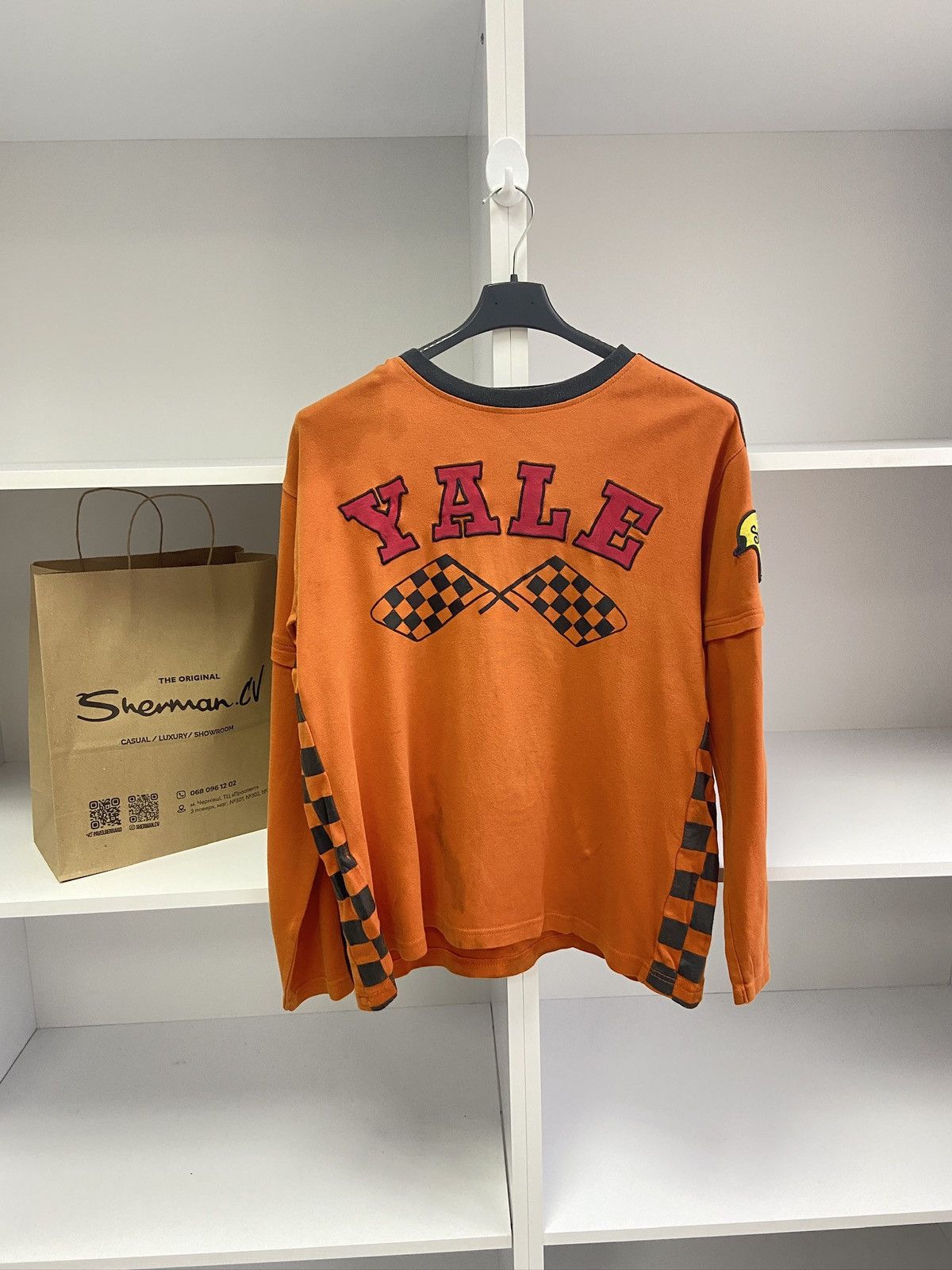 Vintage Vintage 90s Yale Long-Sleeve T-Shirt Size US XL / EU 56 / 4 - 1 Thumbnail