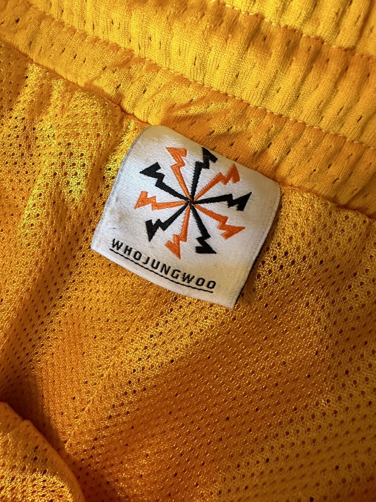 Other WJW WHOJUNGWOO BASKETBALL IN GOLD LAKERS Size US 32 / EU 48 - 3 Thumbnail