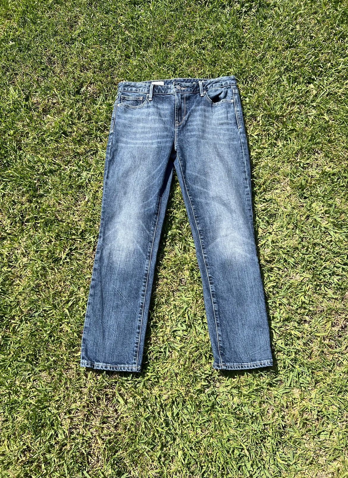 image of Avant Garde x Gap Vintage Gap Jeans Y2K American Wear 90's Casual Style Luxury, Men's (Size 29)