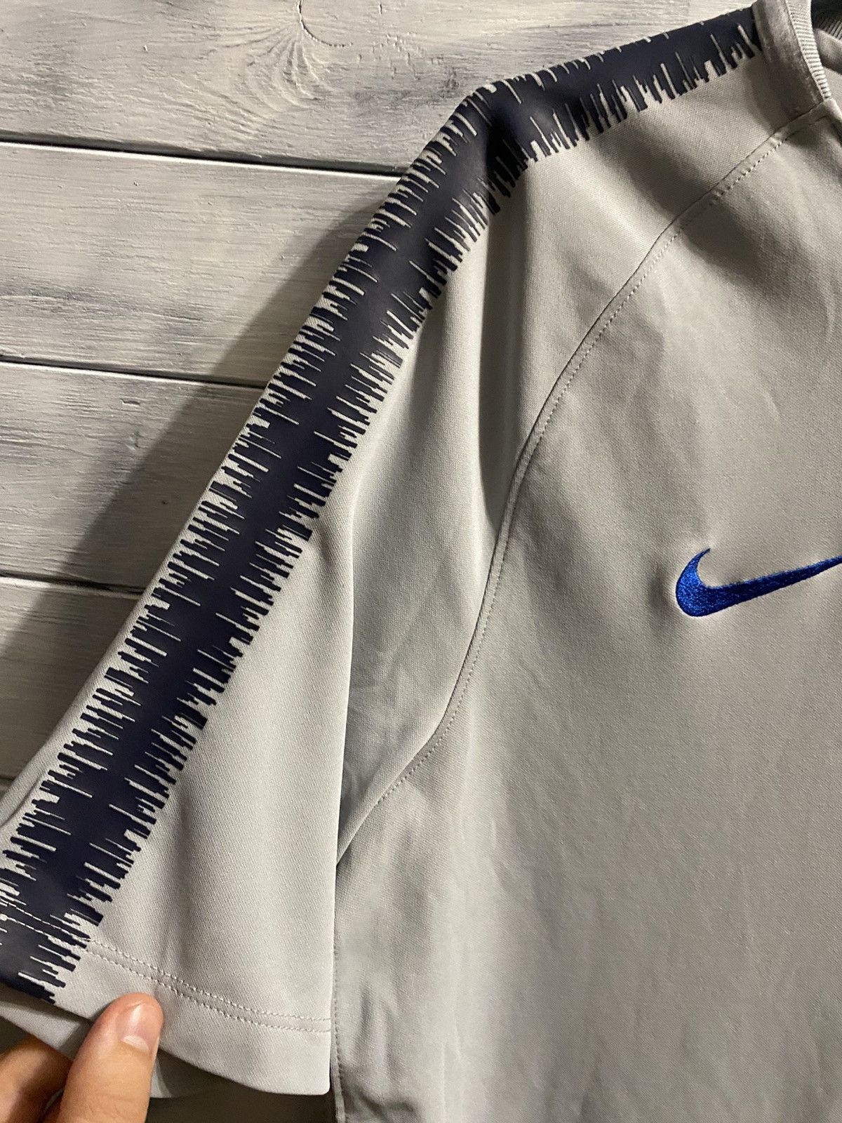 Nike Rare Vintage T-Shirt Nike x England . Y2K style. Size US M / EU 48-50 / 2 - 5 Thumbnail