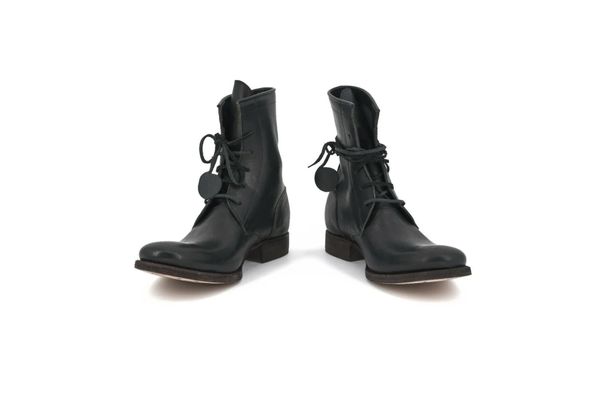 Carpe Diem: The Genesis of Modern Avant-Garde