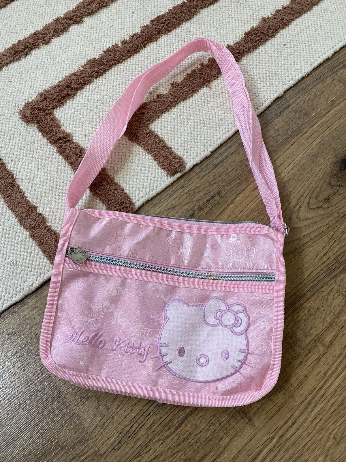 Cartoon Network HELLO KITTY PINK MONOGRAM CUTE Y2K BAG Size ONE SIZE - 2 Thumbnail
