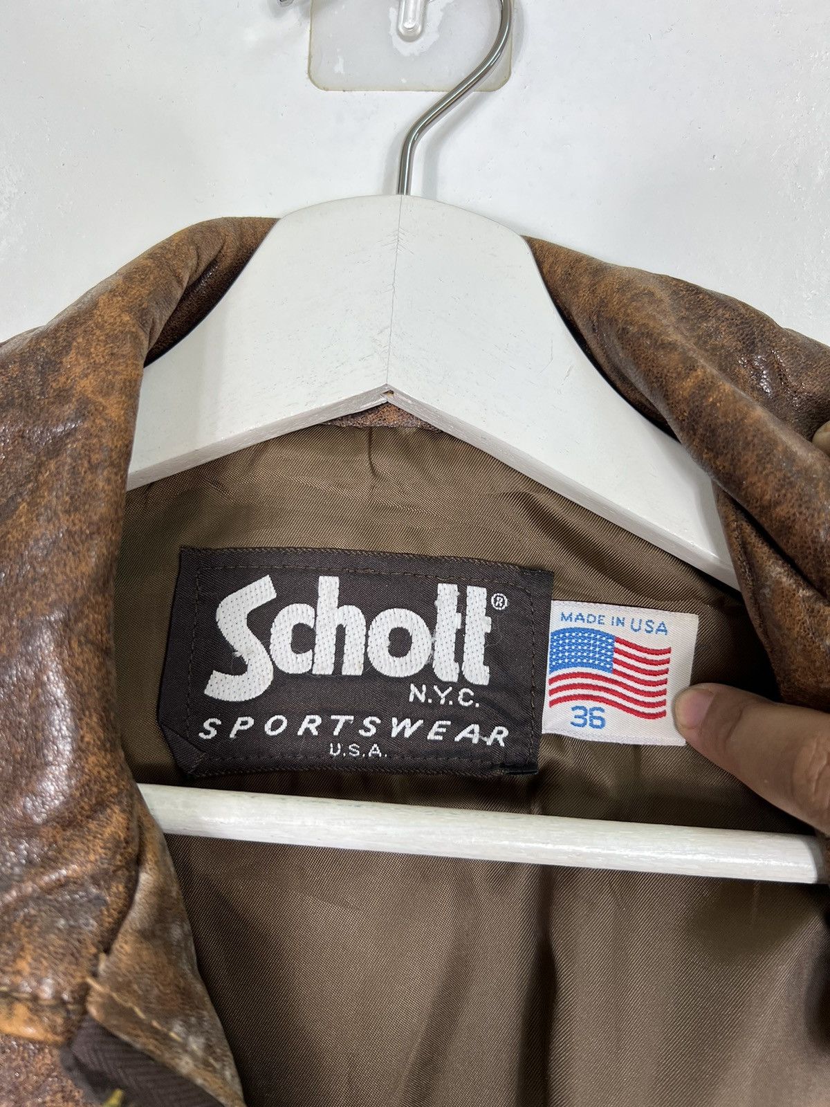 Schott 💥 VINTAGE SCHOTT NYC LEATHER BOMBER JACKET MADE IN USA Size US S / EU 44-46 / 1 - 10 Thumbnail