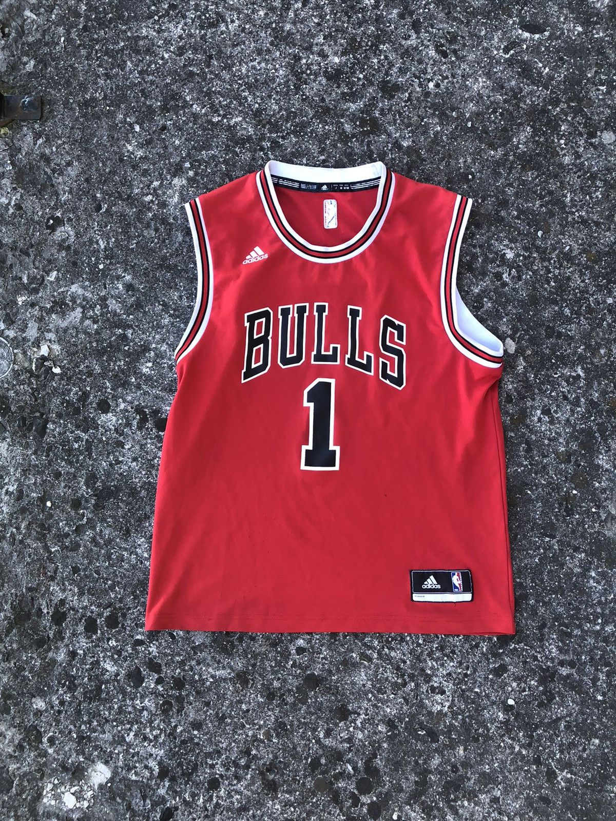 Rose jersey bulls