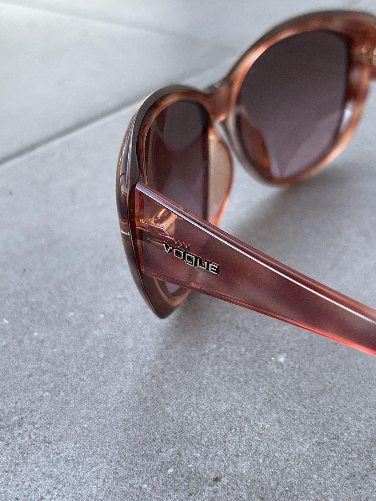 Vogue Vogue VO 2726-S 1950/14 Marble Peach Cat Eyes Sunglasses Size ONE SIZE - 7 Thumbnail