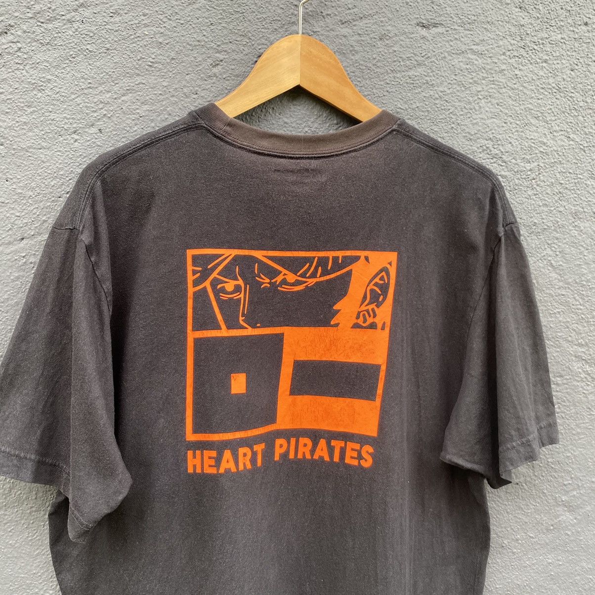 One Piece Thrashed Faded Trafagar Law Heart Pirates One Piece Tee Size US XL / EU 56 / 4 - 2 Thumbnail