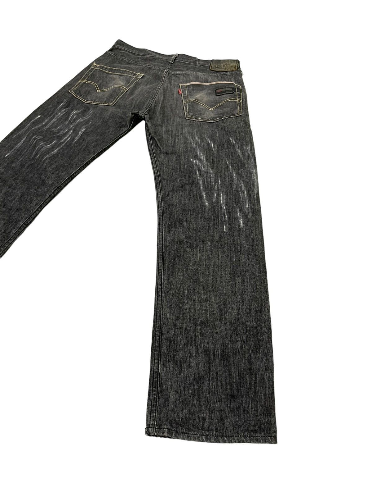 Fragment Design Levi’s Fenom Fragment Design Distres Thin Denim Regular 6🟦0 Size US 32 / EU 48 - 4 Thumbnail
