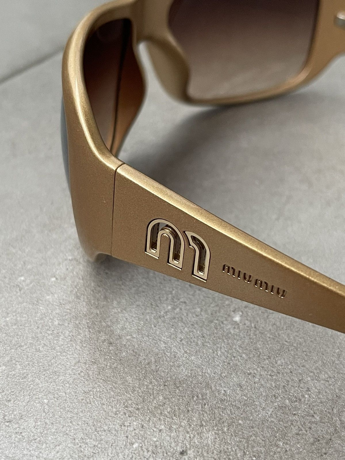 Prada !DS! Miu Miu SMU08H 7PO-7K1 Shiny Gold Sunglasses Size ONE SIZE - 8 Thumbnail