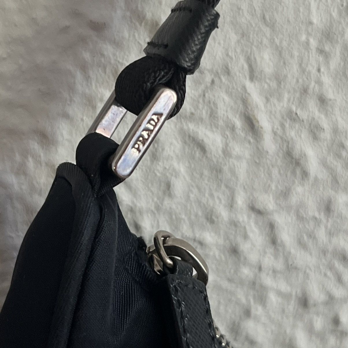 Prada Prada Re-Edition 2005 Nylon Hand Bag Logo Y2K Retro Black Size ONE SIZE - 5 Thumbnail