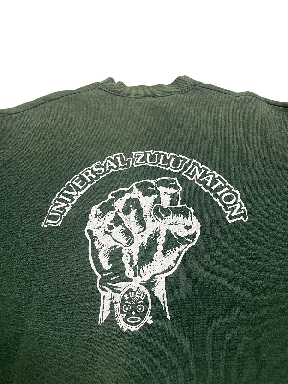 Band Tees Vintage 90s Zulu Nation Hip Hop Sweatshirts T-shirt Size US XL / EU 56 / 4 - 4 Thumbnail