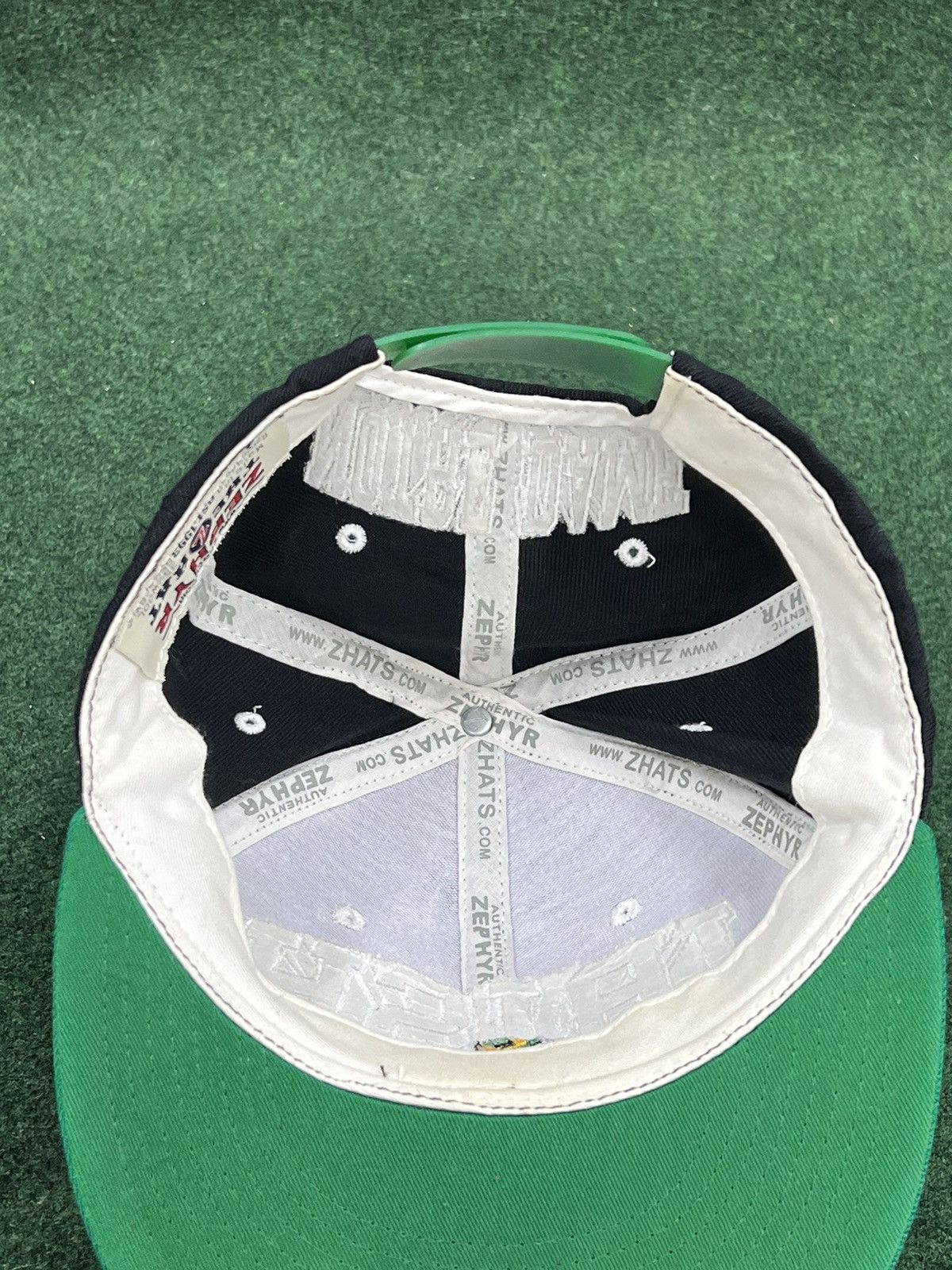 NCAA Vintage Y2k Notre Dame Fighting Irish Blockhead Snapback Hat Size ONE SIZE - 3 Thumbnail