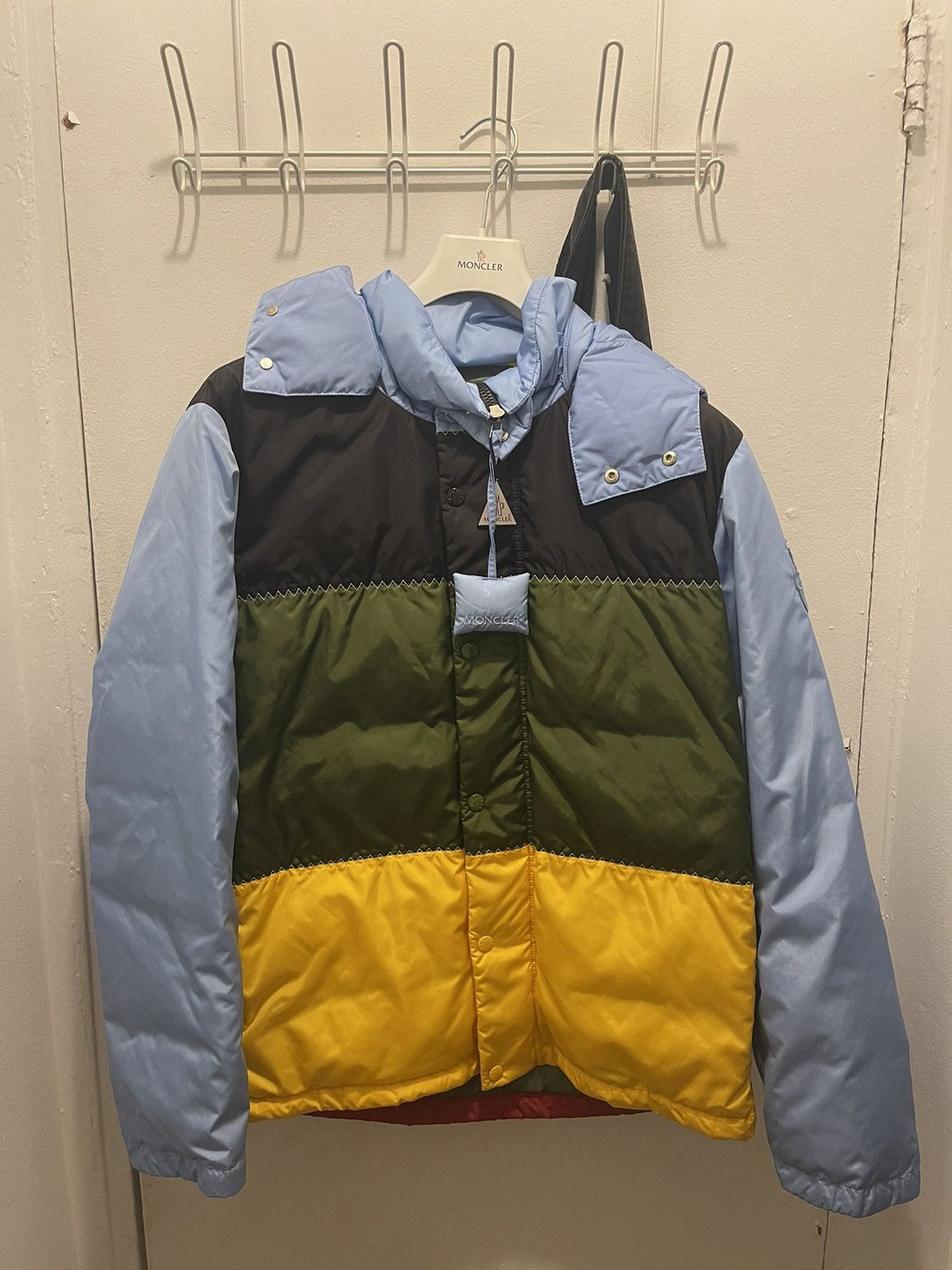 JW Anderson × Moncler 1 MONCLER GENIUS & JW ANDERSON COLORBLOCK JACKET Size US M / EU 48-50 / 2 - 1 Thumbnail