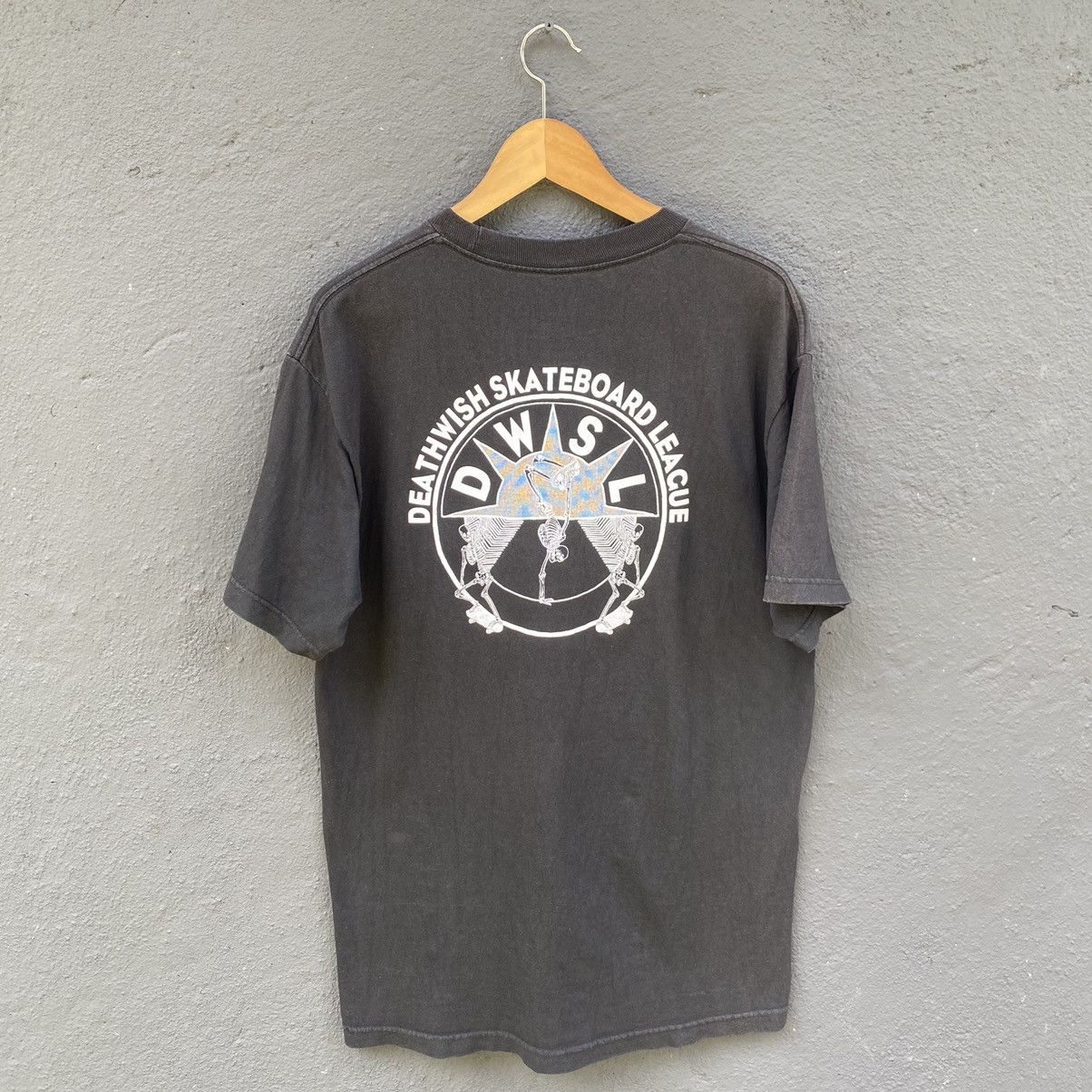 Deathwish Thrashed Faded Vintage Y2K DeathWish Skateboard ERD GRUNGE T Size US L / EU 52-54 / 3 - 1 Thumbnail