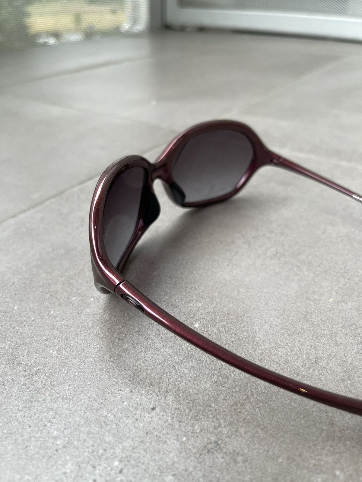 Oakley Oakley OO9176-03 "Warm Up" Cherry Sunglasses Size ONE SIZE - 6 Thumbnail