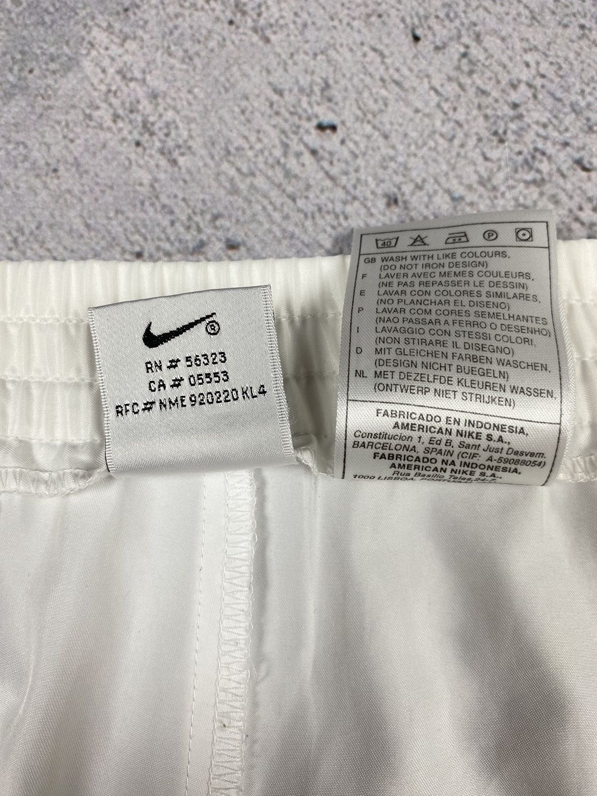 Nike Nike vintage shorts big logo back 80s Size US 38 / EU 54 - 5 Thumbnail