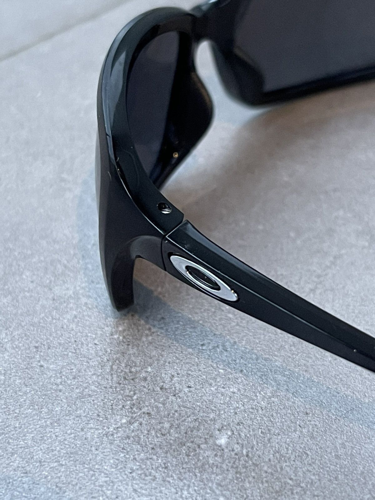 Oakley Oakley OO9233-02 "Dispute" Black Sunglasses Size ONE SIZE - 7 Thumbnail