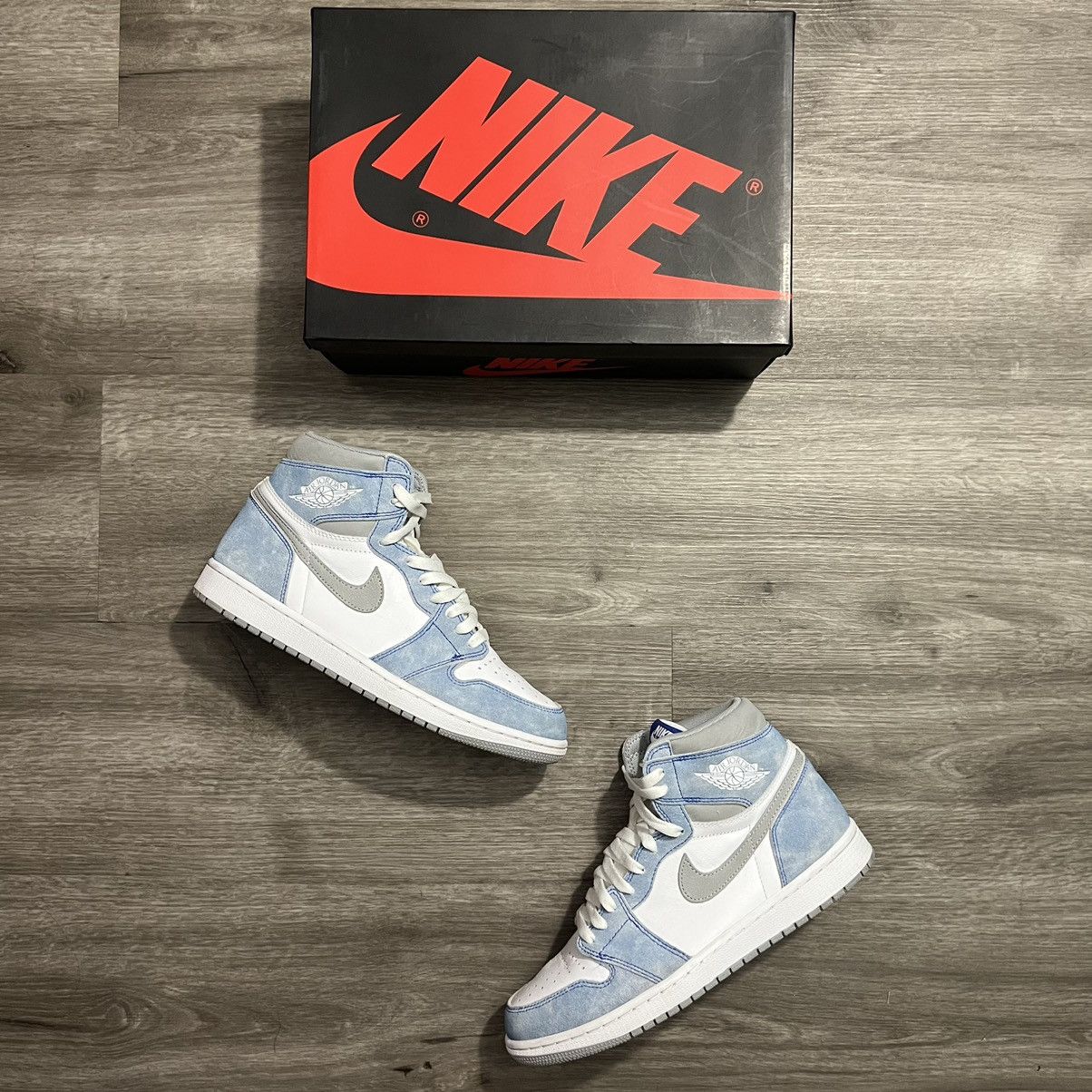 Jordan Brand × Nike Nike Air Jordan 1 Hyper royal Size US 9.5 / EU 42-43 - 10 Thumbnail