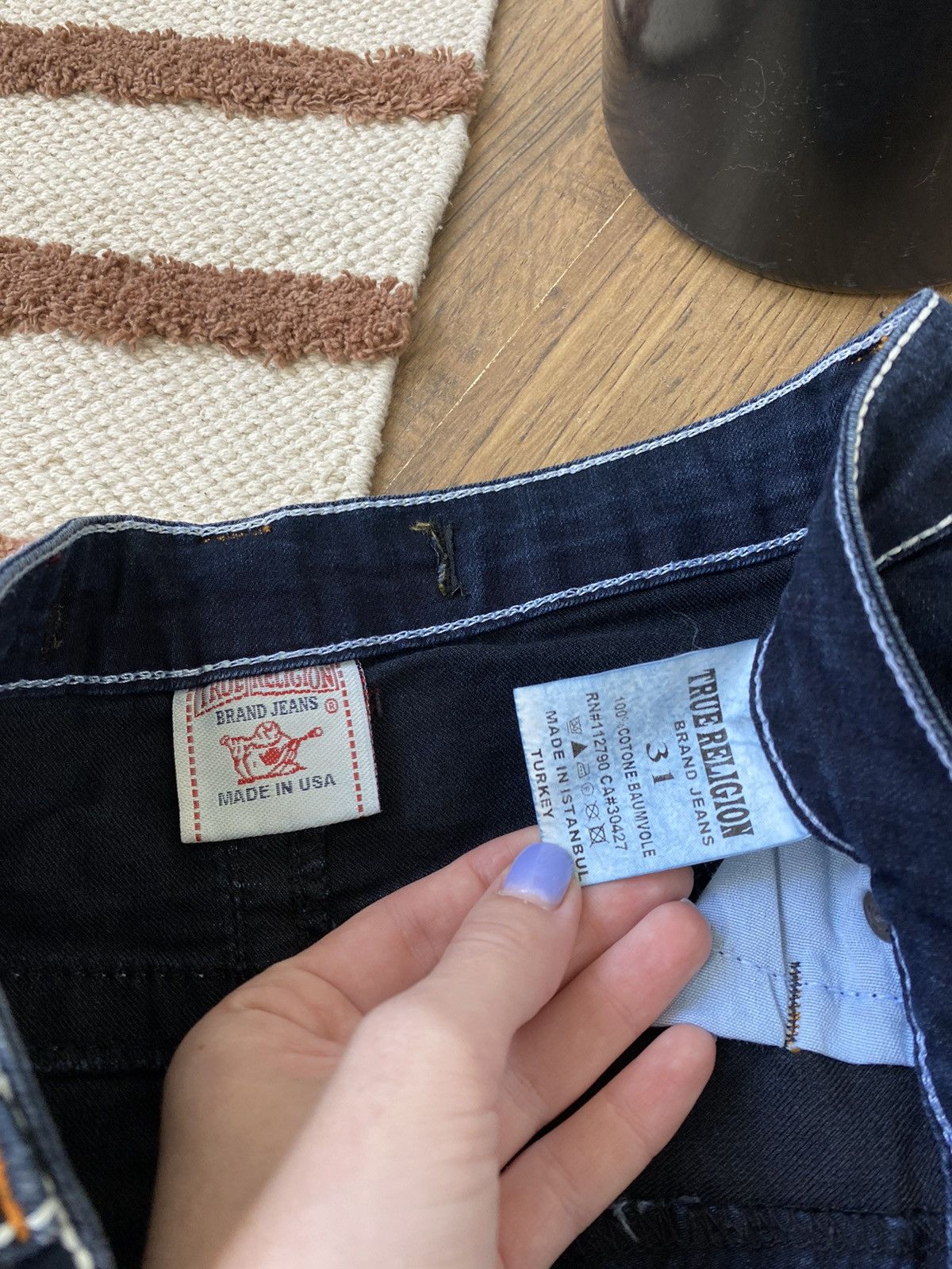 True Religion TRUE RELIGION DENIM CONTRAST STITCH MINI SKIRT Size 31" - 5 Thumbnail