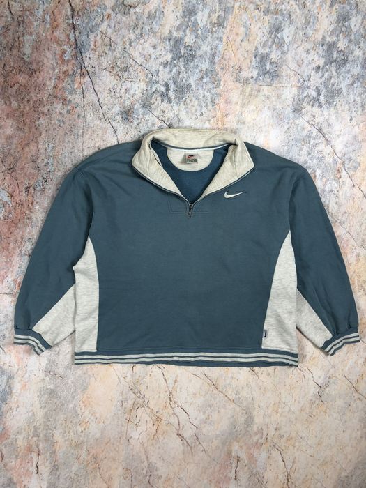 oversized nike pullover vintage