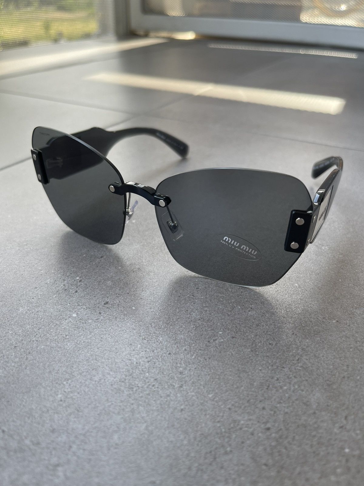 !DS! Miu Miu SMU08S 1AB-9K1 Black White Sunglasses