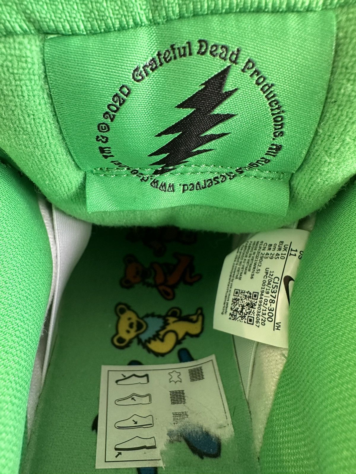 Grateful Dead × Nike ***GRATEFUL DEAD NIKE SB DUNK BEAR GREEN Size US 11 / EU 44 - 7 Thumbnail