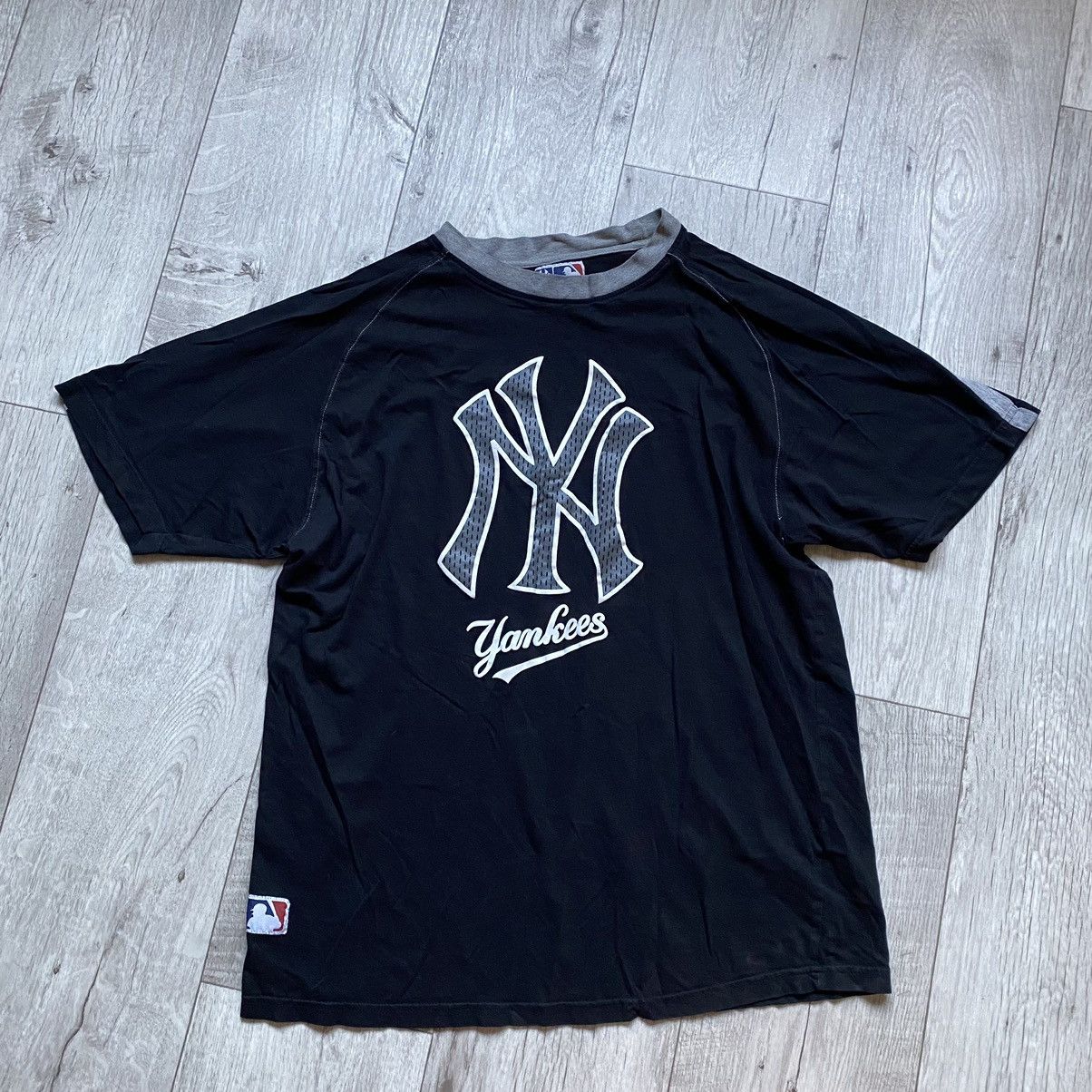 MLB VINTAGE NEW YORK YANKES MLB OG T SHIRT Size US L / EU 52-54 / 3 - 1 Thumbnail