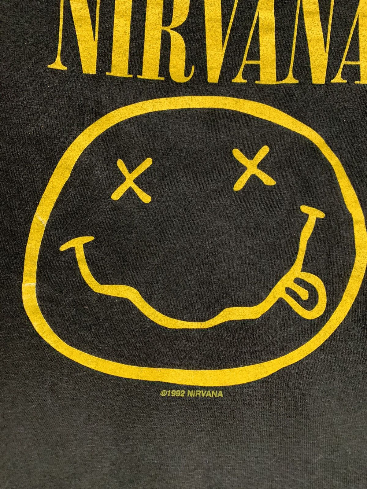 Band Tees Nirvana 1992 vintage black rock t-shirt M sz Kurt Cobain Size US M / EU 48-50 / 2 - 4 Thumbnail